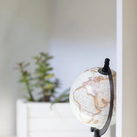 White Attic شقة لوكا