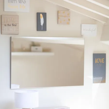 شقة White Attic لوكا