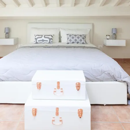 White Attic شقة لوكا