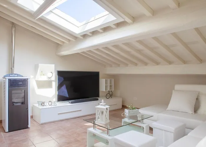 아파트 White Attic *